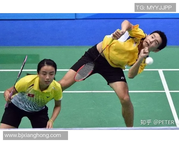 重庆羽毛球队与杭州羽毛球队速度对比赛后分析与战术总结