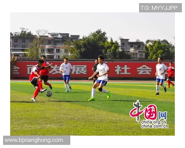 重庆足球队在城市联赛中的默契配合与战术执行分析 重庆足球队在城市联赛中的默契配合与战术执行分析
